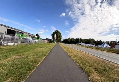 Route photo at kilometre 2.2