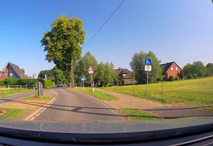 Route photo at kilometre 28.4