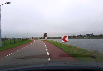 Route photo at kilometre 30
