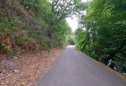 Route photo at kilometre 10.6